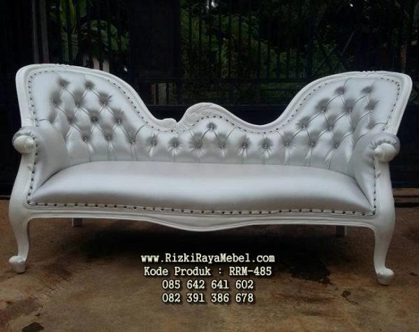 Sofa Elegan Warna Putih Ukiran Cantik RRM-485