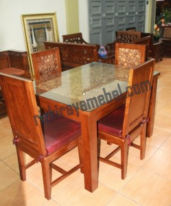 Set Meja Makan Minimalis Ranting