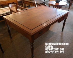 Meja Kantor Direktur Antik Jepara