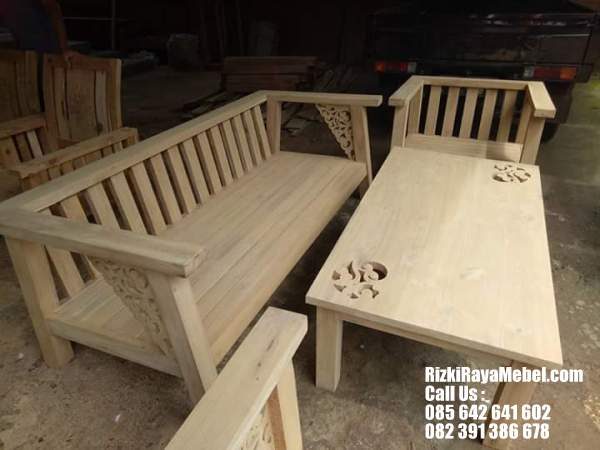 Model Kursi Tamu Minimalis Jati Terbaru Rizki Raya Mebel toko online furniture Jepara berkualitas 085642641602