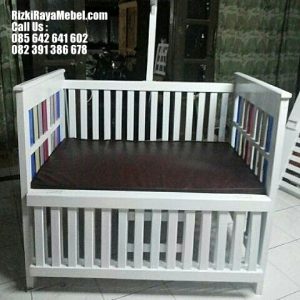 Tempat Tidur Bayi Murah