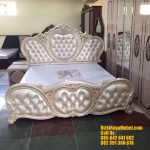 Desain Mewah Kamar Set Pengantin Ukiran