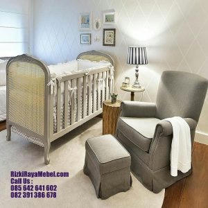 Set Kursi dan Ranjang Bayi Mewah