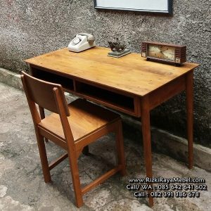 Meja Belajar Sederhana Kayu Jati